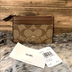 NWT Coach Skinny ID Case